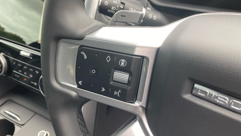 Land Rover Discovery 3.0 D350 Dynamic SE 5dr Auto Diesel Station Wagon